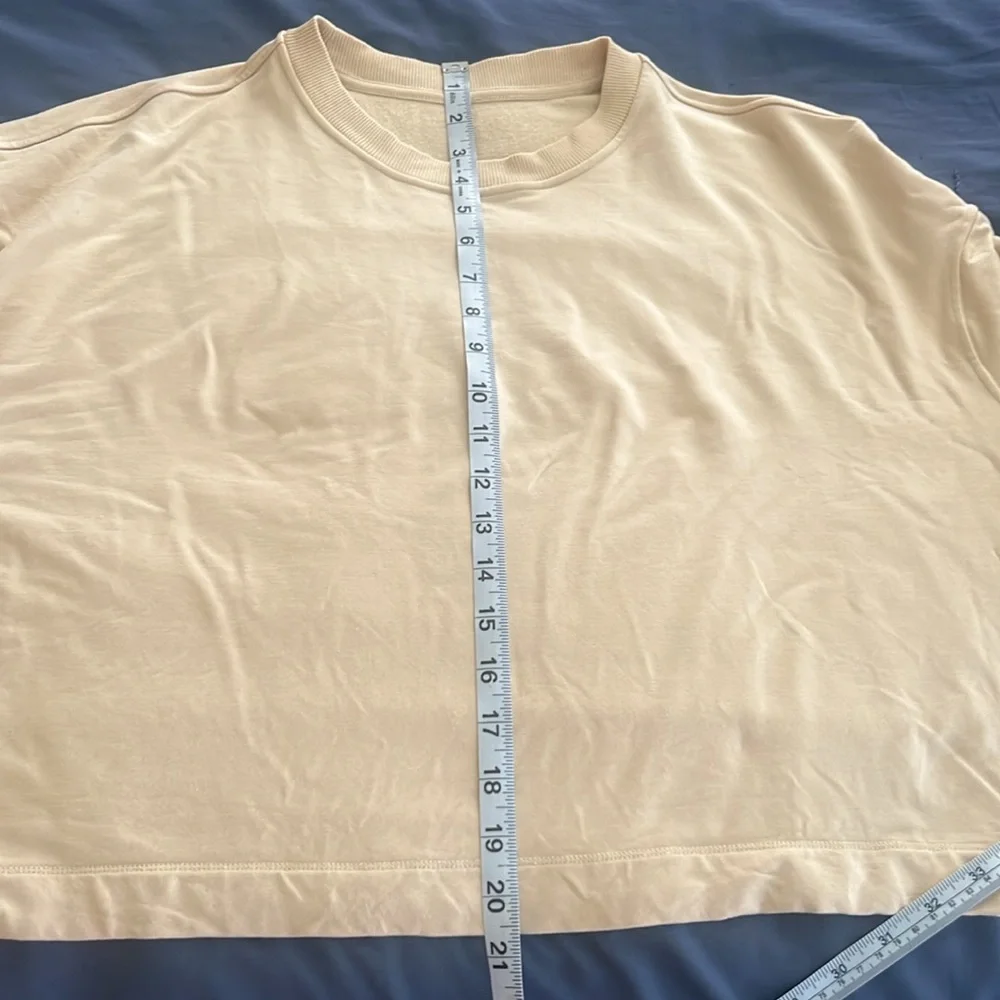 🍋 LIKE NEW Lululemon Modal Fleece Pullover in Prosecco - Sz 10 (?) - Picture 11 of 12
